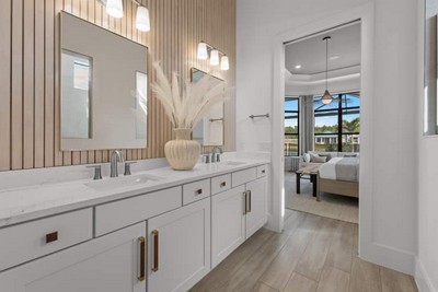 Del Webb St Johns - Brixton - Owners Bathroom