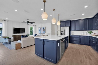 Del Webb St Johns - Mystique - Kitchen island
